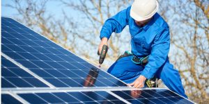 Installation Maintenance Panneaux Solaires Photovoltaïques à Monay